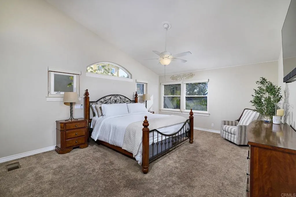 https://cdn.realtyfeed.com/cdn/127/306622296/b6f5ae7700eb386f9129390eedc27562.webp