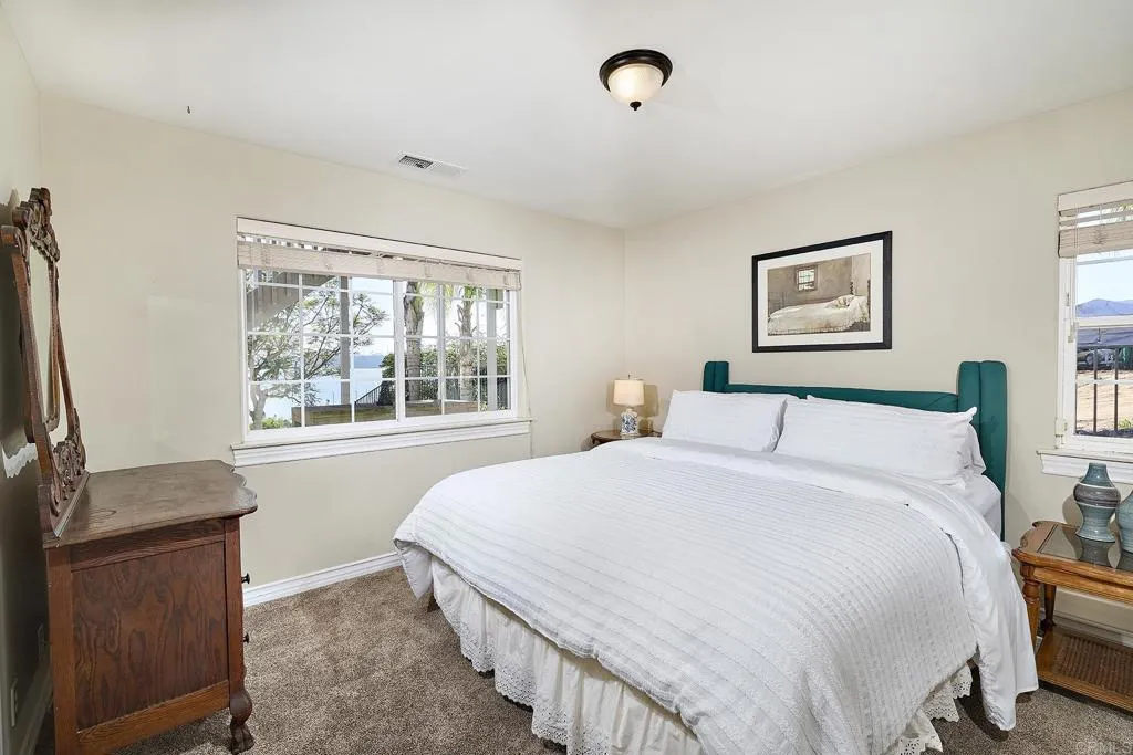 https://cdn.realtyfeed.com/cdn/127/306622296/bd0439016726c2ccc28c13afcb41c025.webp