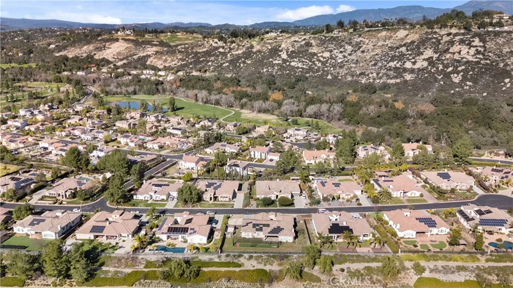 https://cdn.realtyfeed.com/cdn/127/306622298/45117925c2444898b6ce240f5bb29a30.webp