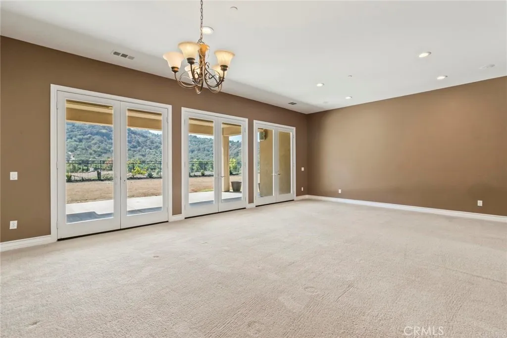 https://cdn.realtyfeed.com/cdn/127/306622298/901578c723bf082de6608f3629ee3a31.webp
