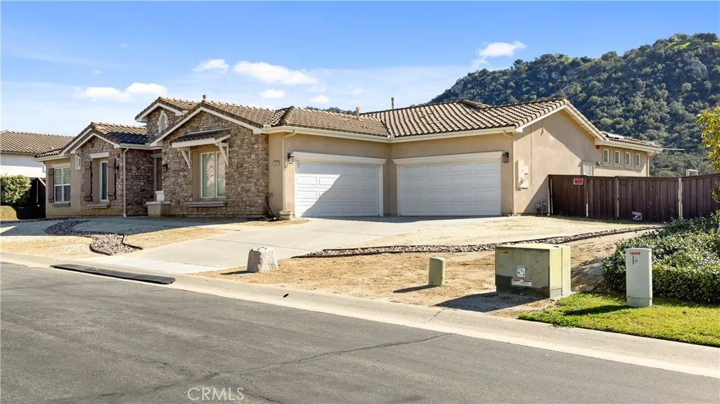 https://cdn.realtyfeed.com/cdn/127/306622298/c058b2b7f30495e80c0f8cb8f11f9976.webp