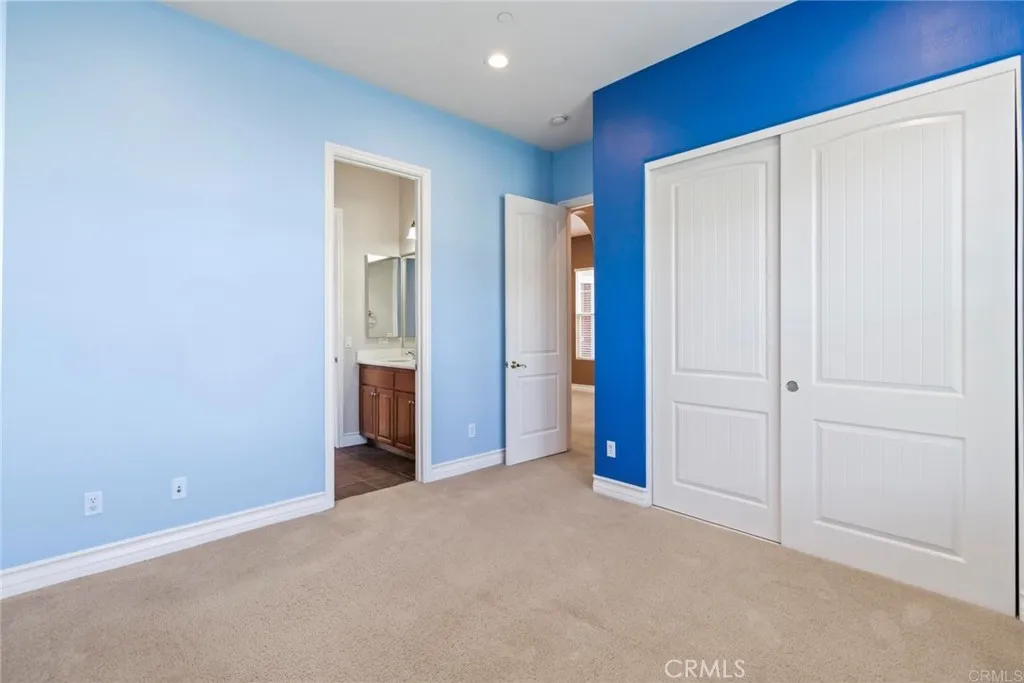 https://cdn.realtyfeed.com/cdn/127/306622298/d77cf4db6a38a1c5ecf85ac9c984efab.webp