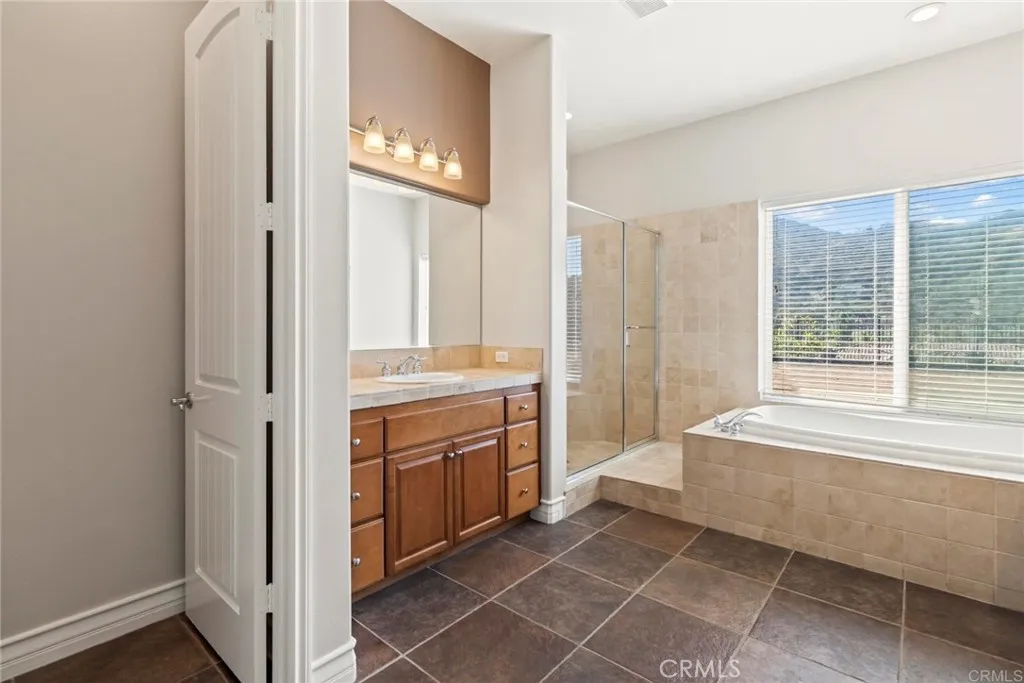 https://cdn.realtyfeed.com/cdn/127/306622298/f601d2c38623620b8f245abc2fe6a369.webp