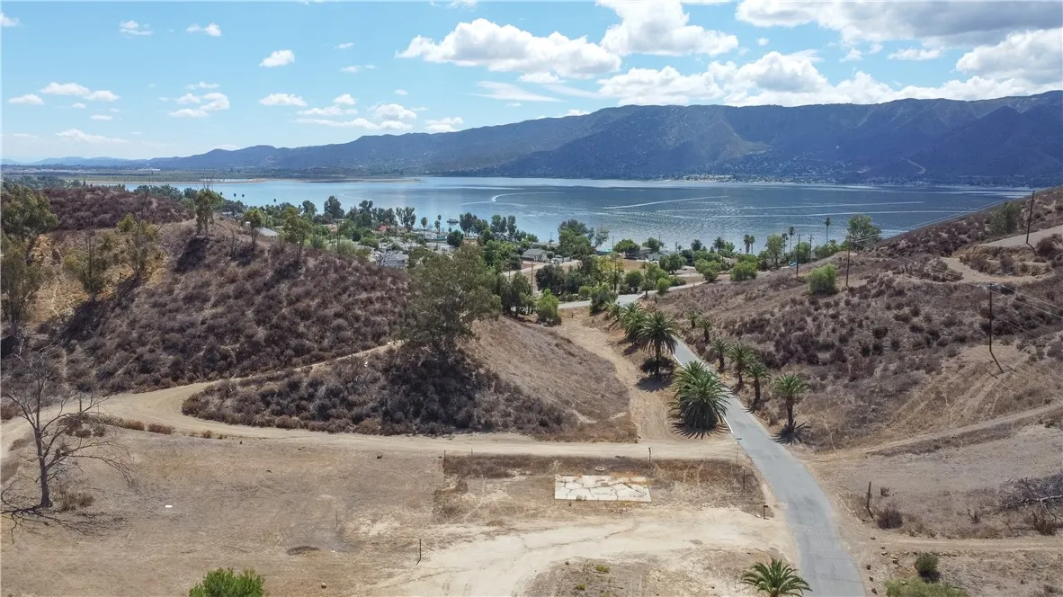 1 Palm Dr, Lake Elsinore, CA 92530 - Photo 4 of 16, Lake Elsinore, CA