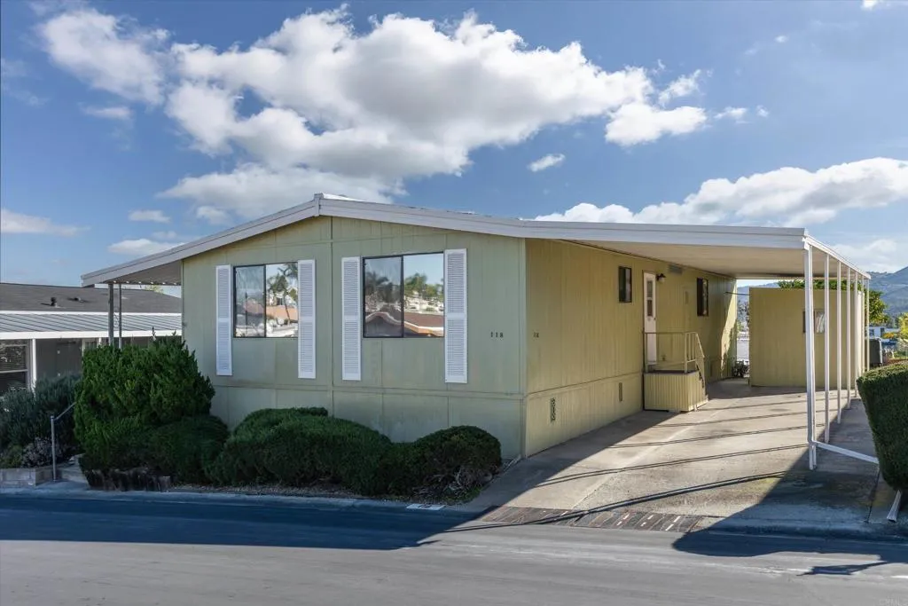 https://cdn.realtyfeed.com/cdn/127/306622351/16896f8355d47c554728b0371d9235b1.webp