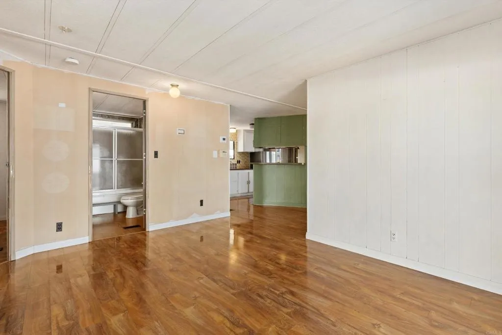 https://cdn.realtyfeed.com/cdn/127/306622351/1c79fbe3010b0a3902e4577e359a457c.webp