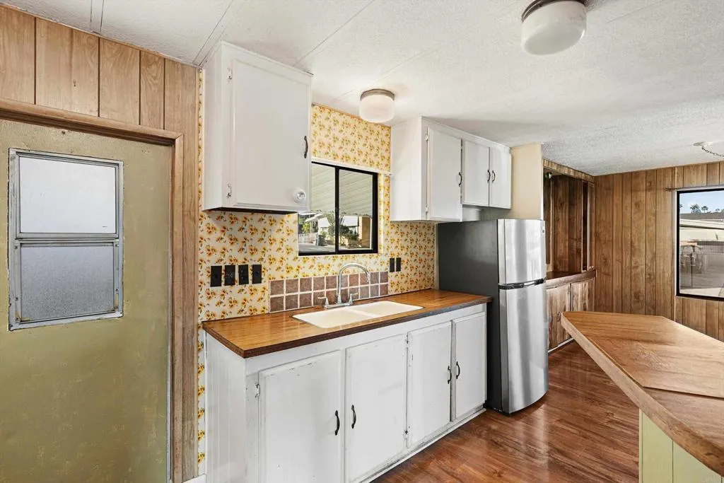 https://cdn.realtyfeed.com/cdn/127/306622351/64bd89152f016a64101cb7f9419784c9.webp