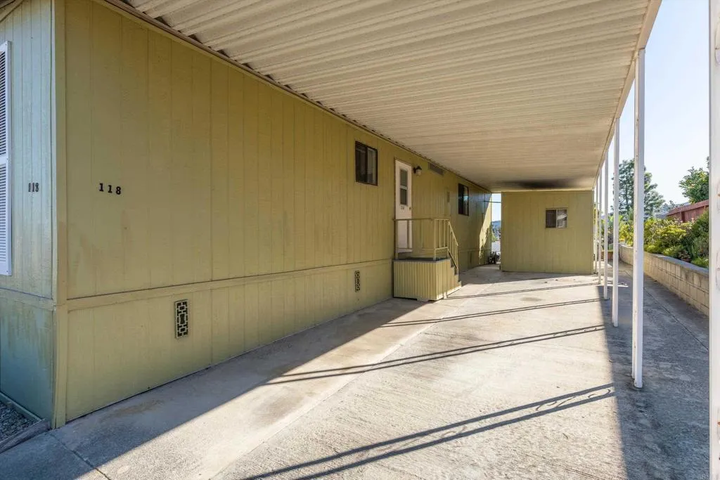 https://cdn.realtyfeed.com/cdn/127/306622351/a4883f2c0c656180fa881fe95e0a6ae0.webp