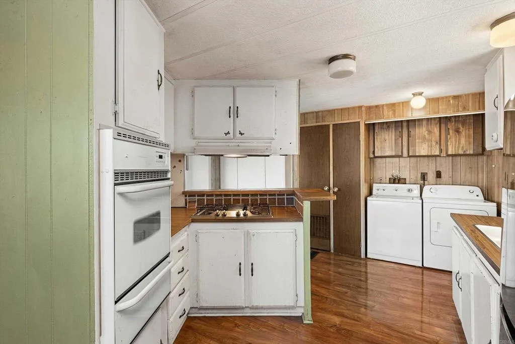 https://cdn.realtyfeed.com/cdn/127/306622351/a638e57f1e9fe038d835d93af31ee13c.webp