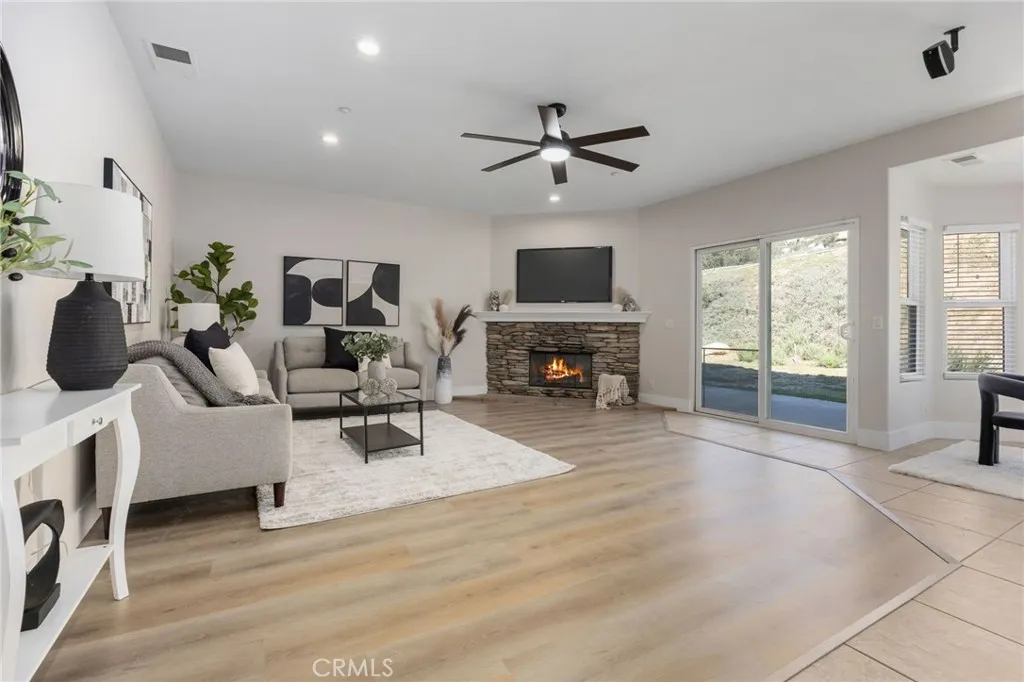 https://cdn.realtyfeed.com/cdn/127/306622366/23348c233e0fb5aedac0a8e3471f9ed8.webp
