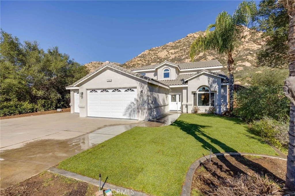 https://cdn.realtyfeed.com/cdn/127/306622366/371e2f428ddcfb158f2821fbcc435883.webp