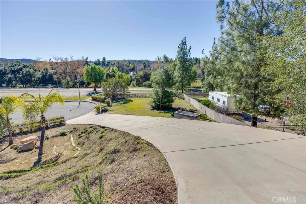 https://cdn.realtyfeed.com/cdn/127/306622366/68ddd858bf4bd9b956c8edf3a9d40fa4.webp