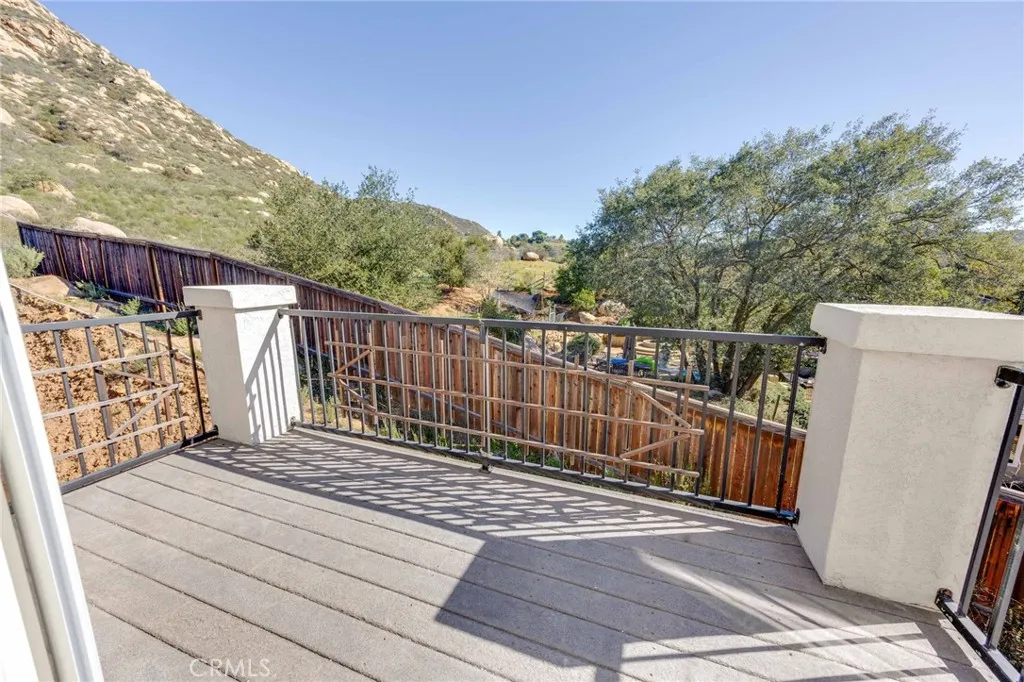 https://cdn.realtyfeed.com/cdn/127/306622366/d82e3c6cd0a11cc81abe7d790f85268b.webp