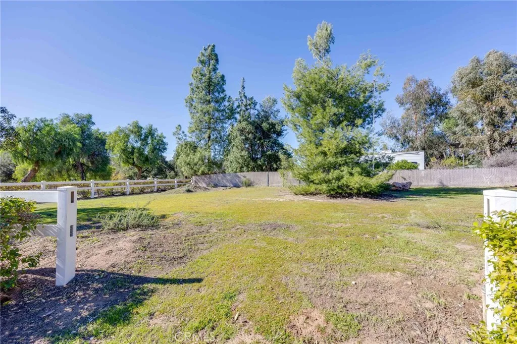 https://cdn.realtyfeed.com/cdn/127/306622366/e67f408a39f36561f4b727ca1ec4ec42.webp