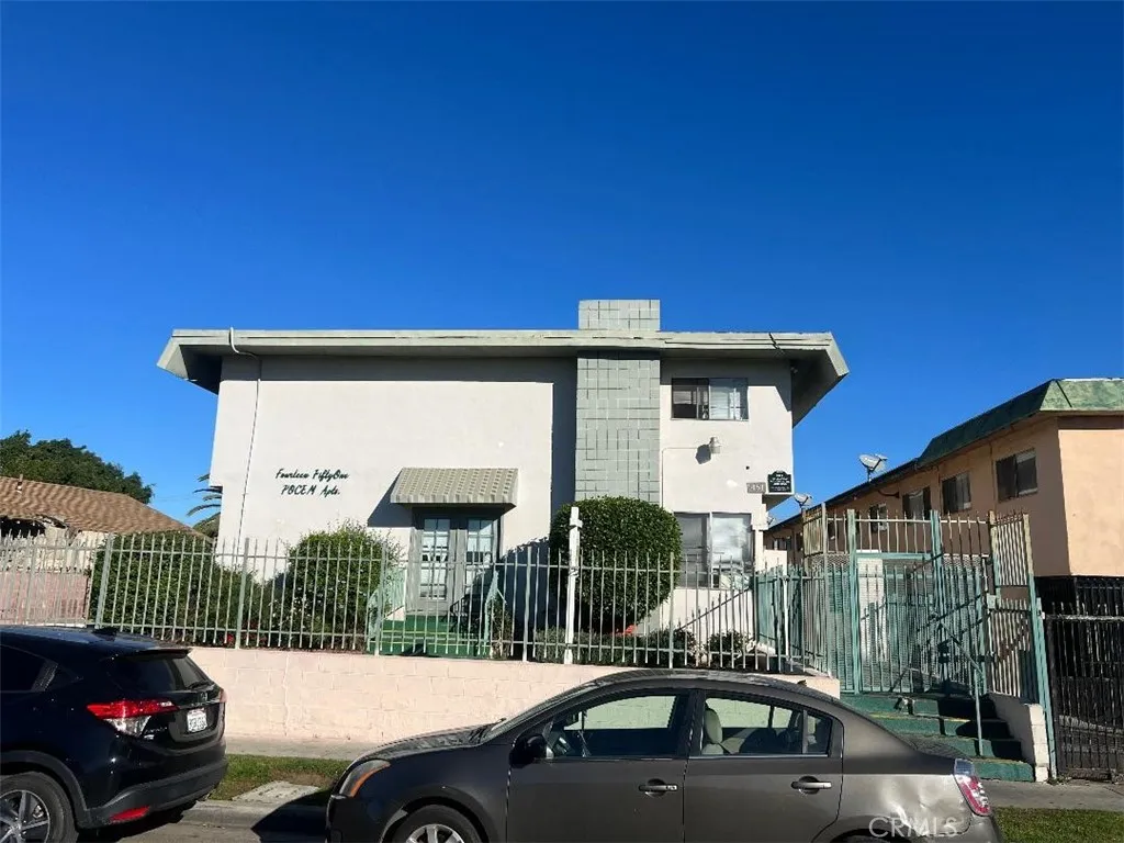 1451 W 105th Street Unit 2, Los Angeles, CA 90047 - Main photo, Los Angeles, CA