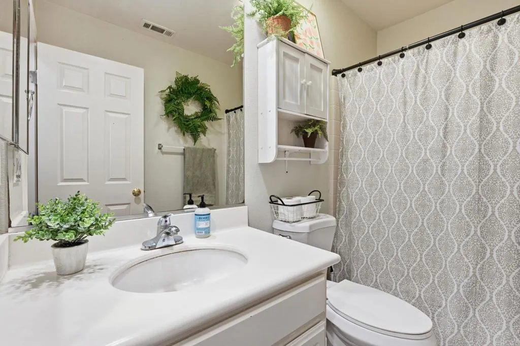 https://cdn.realtyfeed.com/cdn/127/306622386/02f9b29b9a6c51597bd40f9560571849.webp