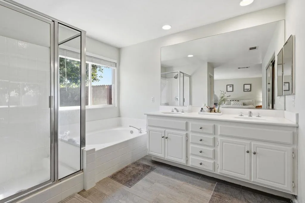 https://cdn.realtyfeed.com/cdn/127/306622386/2530076557e24d40c75d400e668fd923.webp