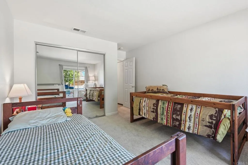 https://cdn.realtyfeed.com/cdn/127/306622386/2ad503f61b14496d3c53e6701558471a.webp