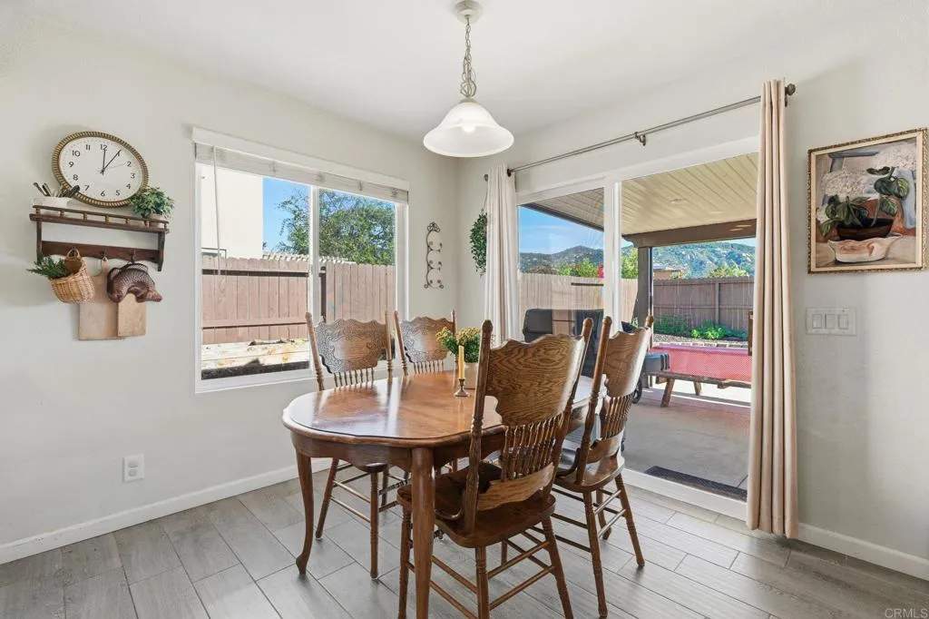 https://cdn.realtyfeed.com/cdn/127/306622386/74b587adfef8ab7c11f4d28415d6aa24.webp