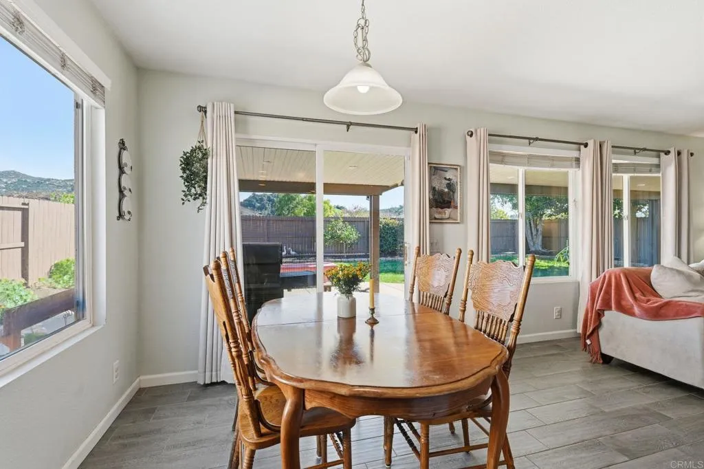 https://cdn.realtyfeed.com/cdn/127/306622386/ab8865834db87c2457c81e6521b49fe6.webp