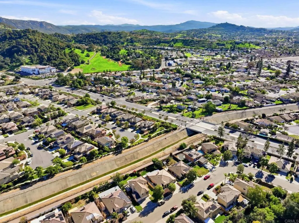 https://cdn.realtyfeed.com/cdn/127/306622386/c708f1d8898bffad58cae972bcabedf5.webp