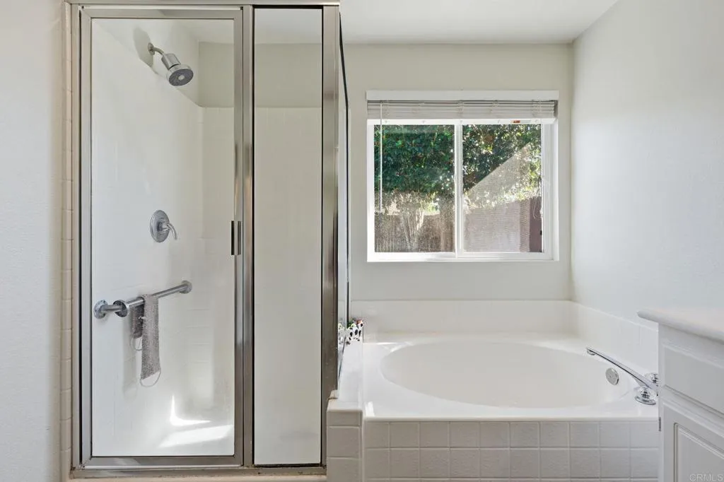 https://cdn.realtyfeed.com/cdn/127/306622386/c84210ff91c518a070e7ce9704760254.webp
