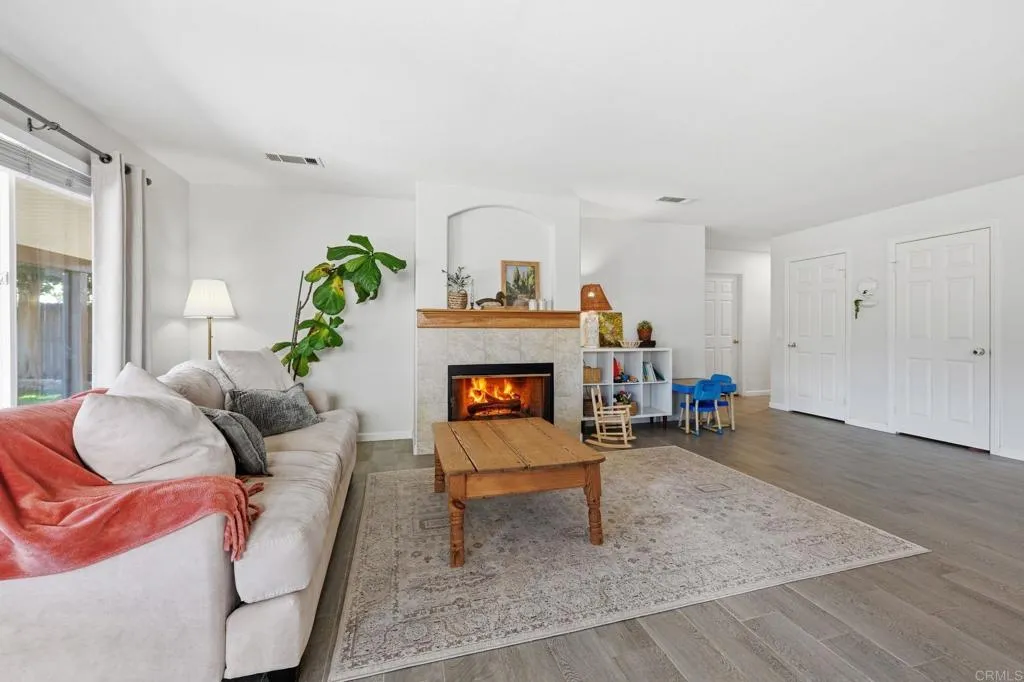 https://cdn.realtyfeed.com/cdn/127/306622386/ca8481efb5a367238cca190d9bcf5f3d.webp