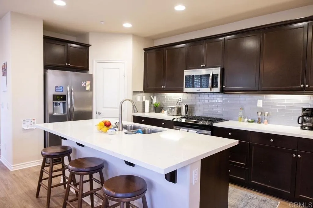 https://cdn.realtyfeed.com/cdn/127/306622403/65386a65cc8d5168be88fcc98b69300f.webp