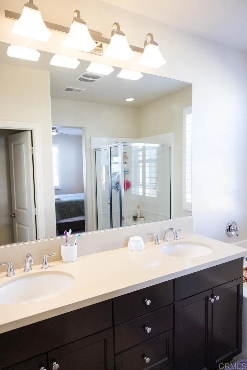 https://cdn.realtyfeed.com/cdn/127/306622403/a293950f7e38fd05662f66fa0f55beca.webp