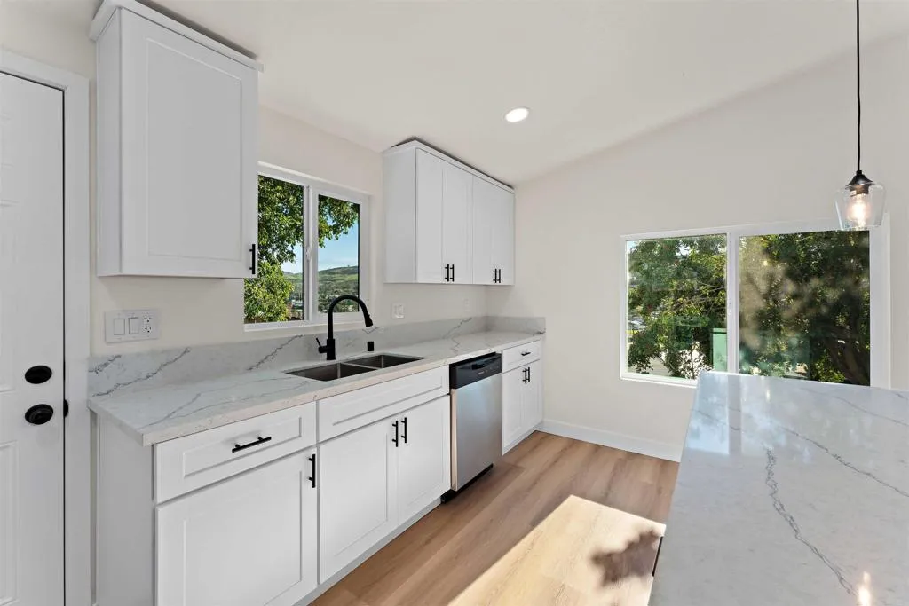 https://cdn.realtyfeed.com/cdn/127/306622505/32626abb9f0b2772363da3f0a06547b1.webp