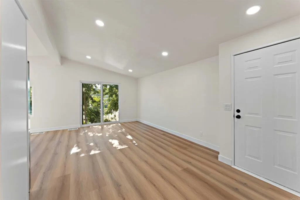 https://cdn.realtyfeed.com/cdn/127/306622505/e517f018ef7057820a3a668fe38a8a8f.webp