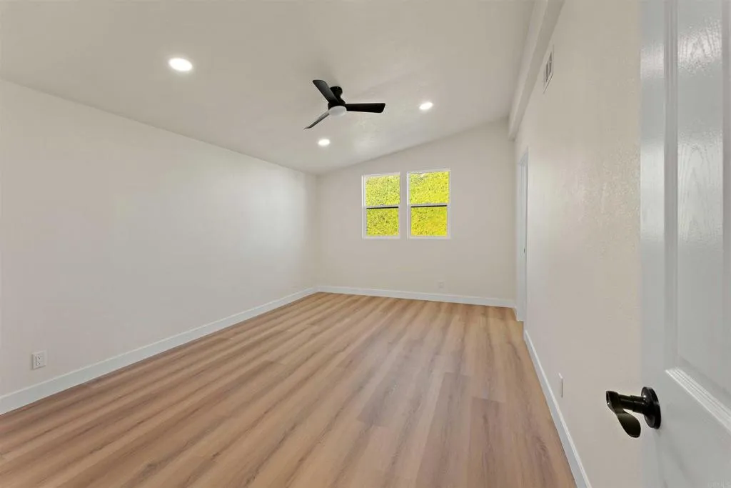 https://cdn.realtyfeed.com/cdn/127/306622505/f8da6c581119326893a73d30845051c4.webp