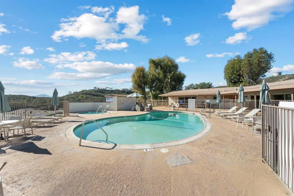 https://cdn.realtyfeed.com/cdn/127/306622505/fd30d968a4b6cc6bdf34c48594254a9c.webp