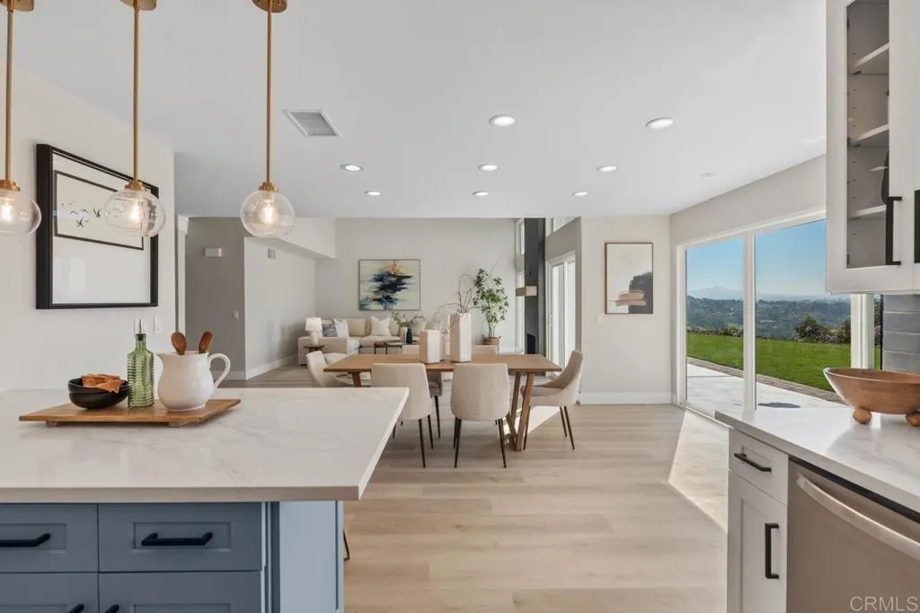 https://cdn.realtyfeed.com/cdn/127/306622508/1e86b15ce7050db719106f481494bc9e.webp