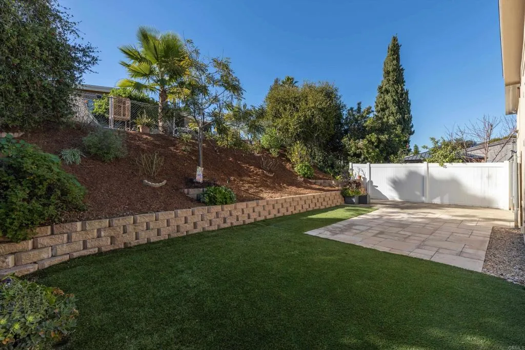 https://cdn.realtyfeed.com/cdn/127/306622539/5afc2b7603384303ca1911e36e83b5cb.webp
