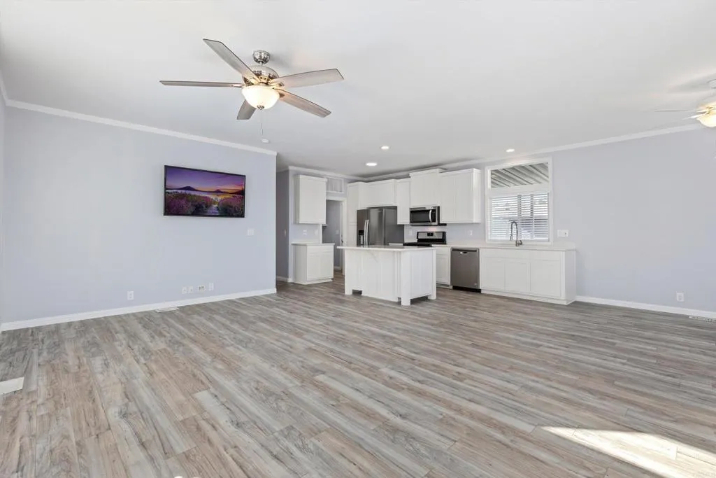 https://cdn.realtyfeed.com/cdn/127/306622539/662f9bed77cc3bacd2e6bff63090864d.webp
