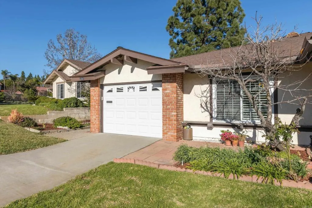 https://cdn.realtyfeed.com/cdn/127/306622579/1ce4db34478d2ba71230f17fcd8c6f8c.webp
