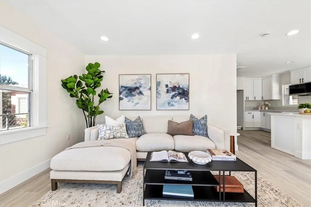 3162 L Street, San Diego, CA, 92102