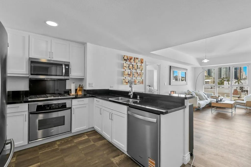 https://cdn.realtyfeed.com/cdn/127/306622616/80b7fd5c156091ab6b1759d2020d528b.webp