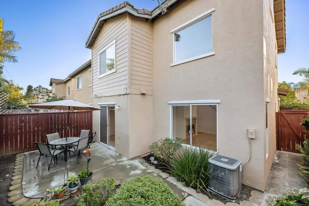 https://cdn.realtyfeed.com/cdn/127/306622638/38587a4ed788cf74d7860030cd2defdf.webp