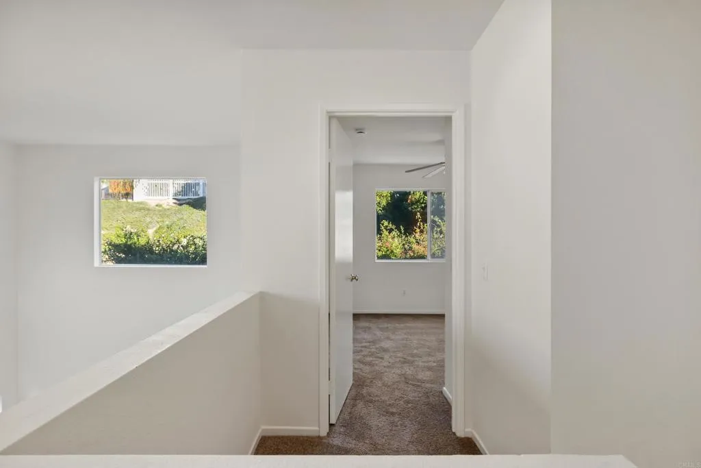 https://cdn.realtyfeed.com/cdn/127/306622638/8a9e8be688b418f5d9c06d1c4c870e51.webp