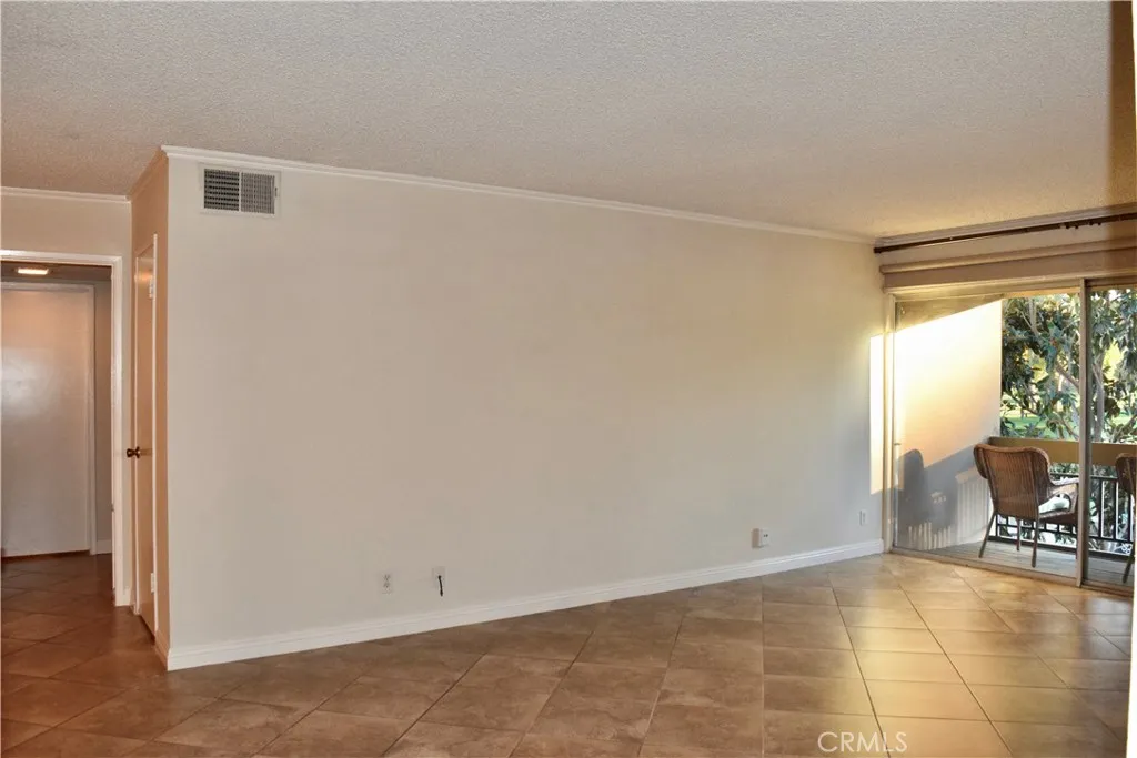 24525 W Trevino Drive Unit U2, Valencia, CA 91355 - Photo 3 of 40, Valencia, CA