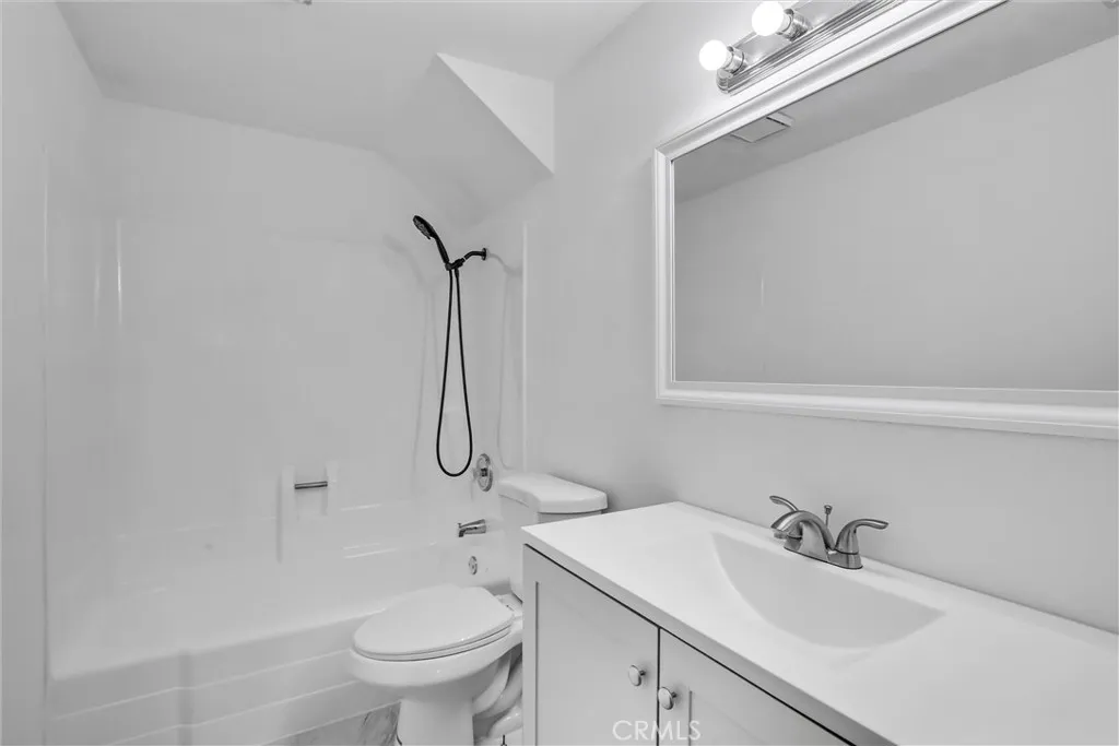 https://cdn.realtyfeed.com/cdn/127/306622690/5177a517e764f793bce1d21015e7e3ff.webp