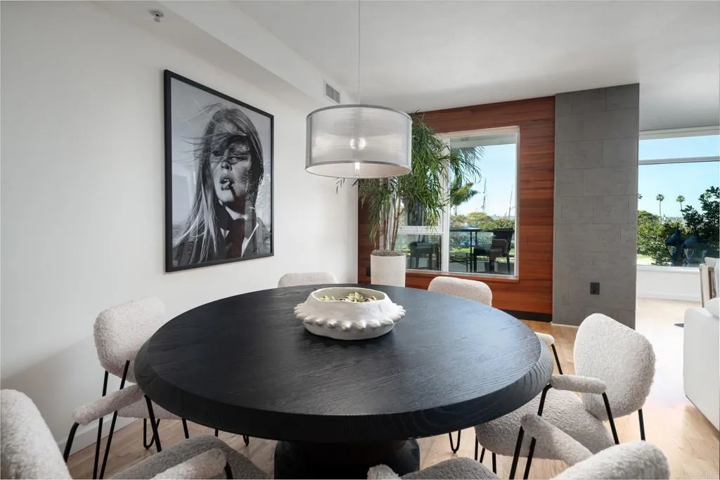 Photo #4: NDP2600571 Listing: Photo #4