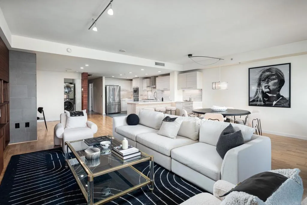 Photo #3: NDP2600571 Listing: Photo #3