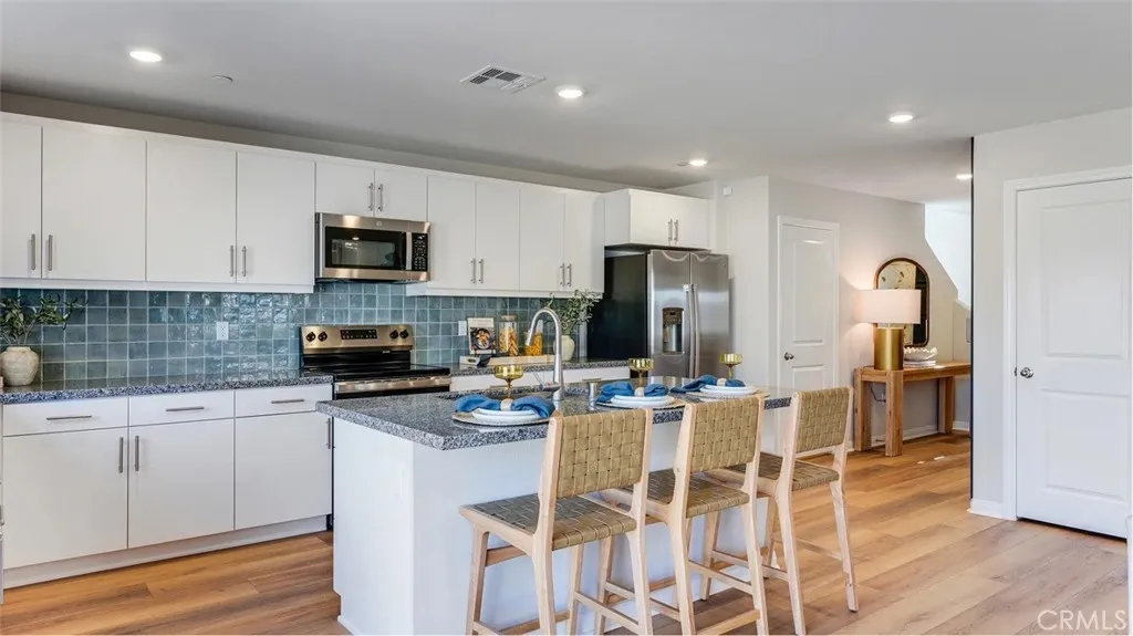 14124 Serene Skies Court, Jurupa Valley, CA 92509 - Photo 2 of 20, Jurupa Valley, CA