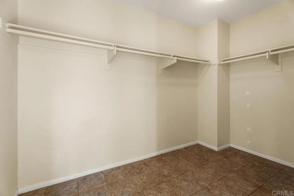 https://cdn.realtyfeed.com/cdn/127/306622805/3f9aadb53b1975dfab8dba464c7743b5.webp