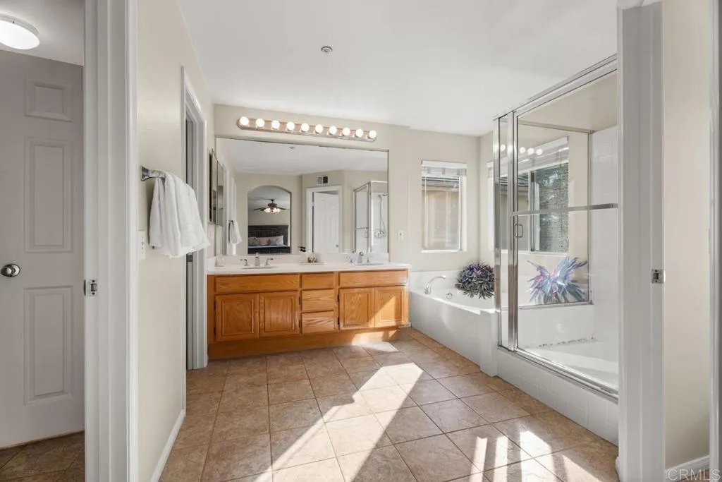 https://cdn.realtyfeed.com/cdn/127/306622805/44ed996e07866275829a85f46a34dc8e.webp
