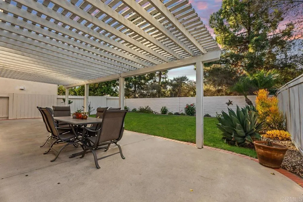 https://cdn.realtyfeed.com/cdn/127/306622805/a762fd2b71184f96445ec782b4ad332d.webp