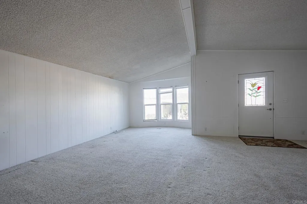 https://cdn.realtyfeed.com/cdn/127/306622811/31c6d36da938a4c7b0284f49e5400654.webp